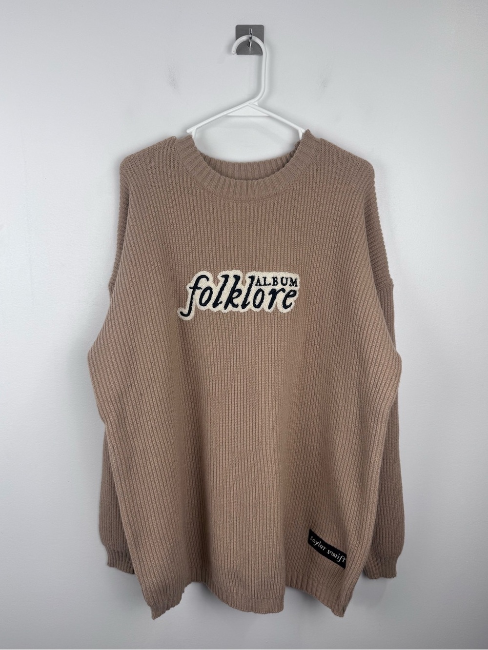 Taylor Swift Women Folklore Chenille Patch Knit Sweater‎ Size XL